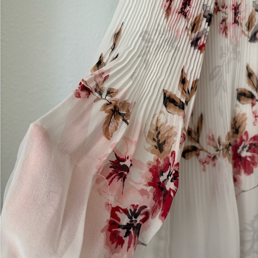 WHBM Floral Pleated Long-Sleeve Blouse - Picture 5 of 7